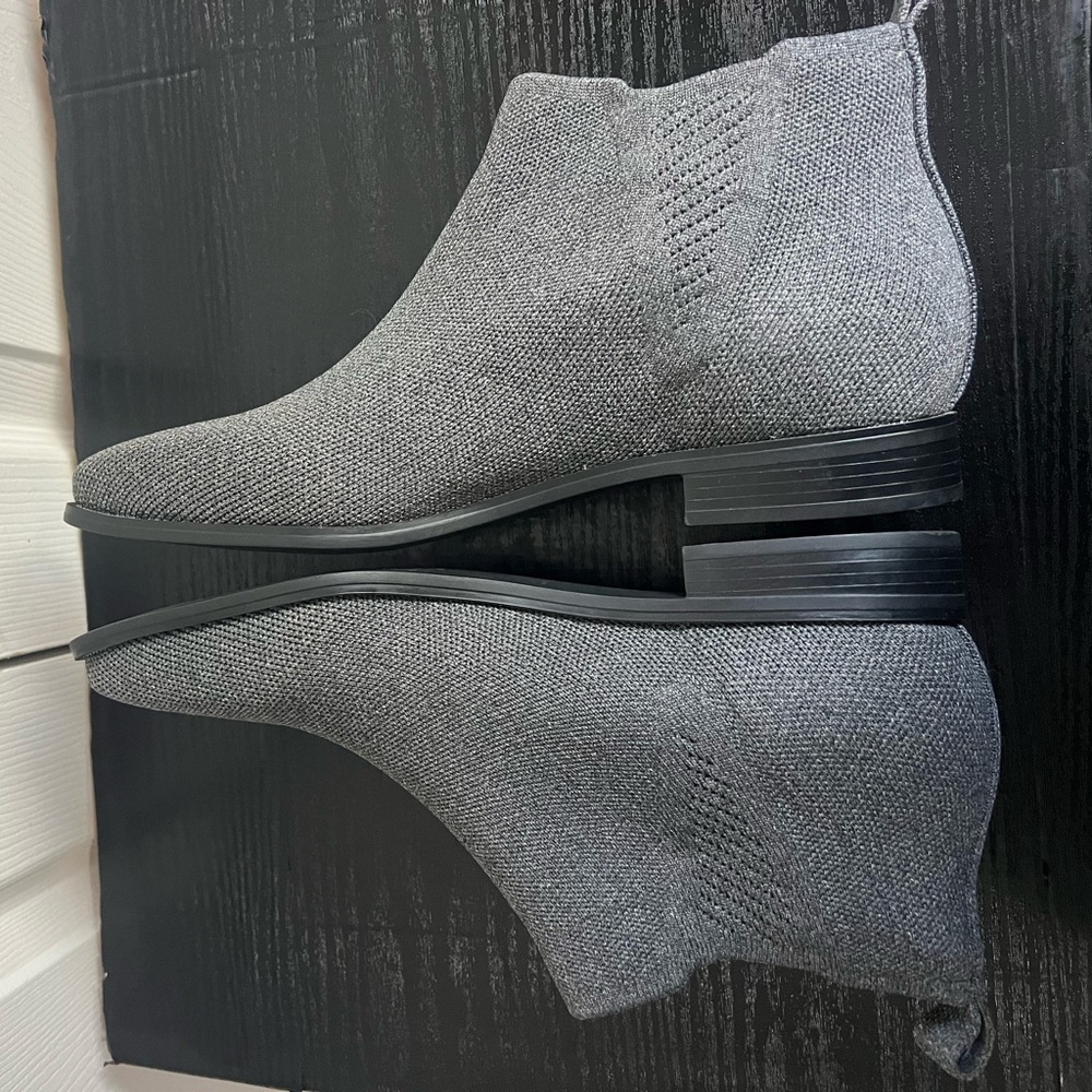 Vivaia Ryan Slip-On Square-Toe Ankle Chelsea Boots US 10 EU 41 Gray Everyday - Picture 5 of 13